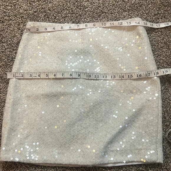 KENAR WHITE SEQUINED MINI SKIRT LINED STRETCHY SIZE 6 - Picture 11 of 12